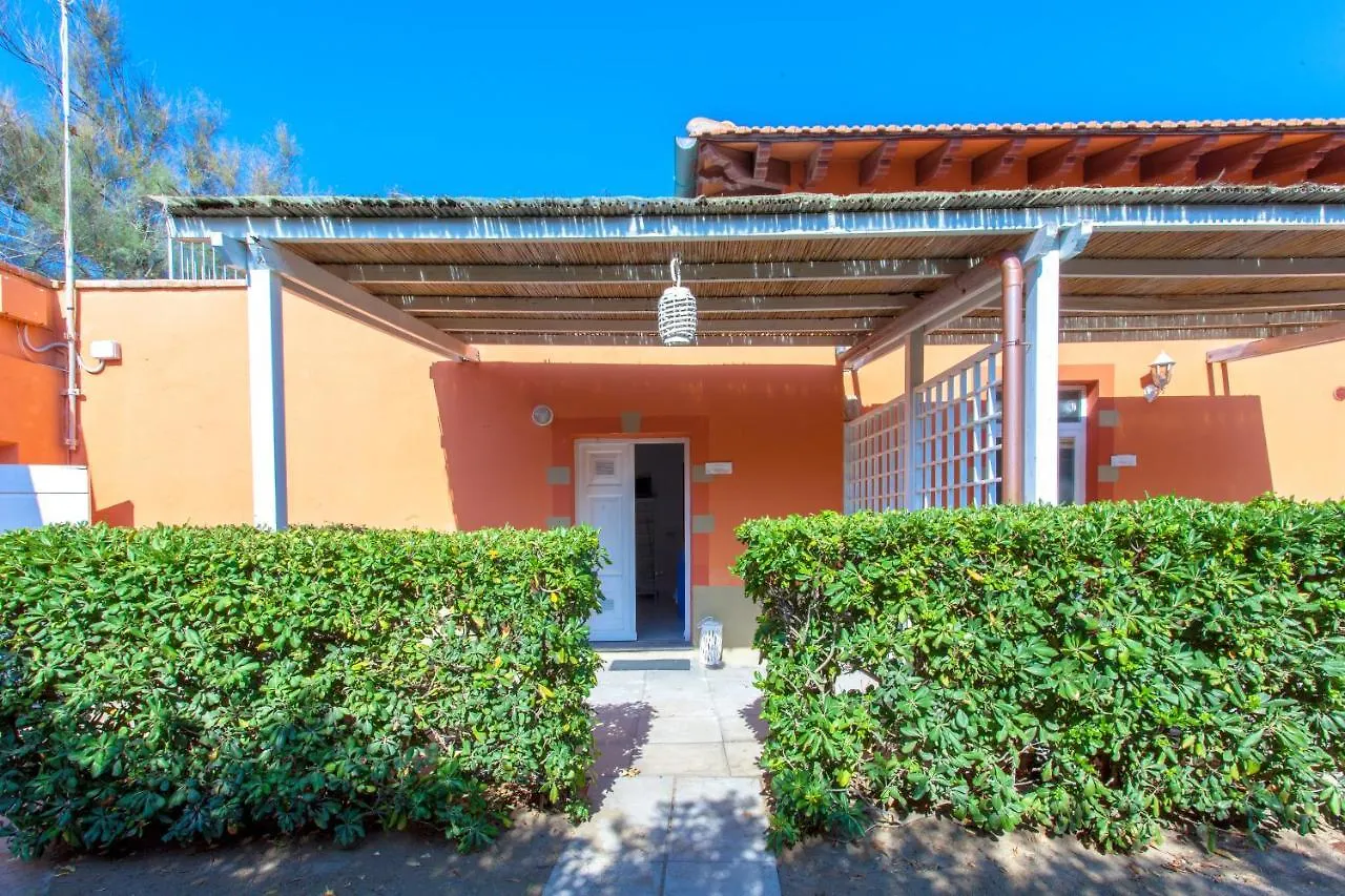 Villa Emilia Marina di Castagneto Carducci 0*,  Italy